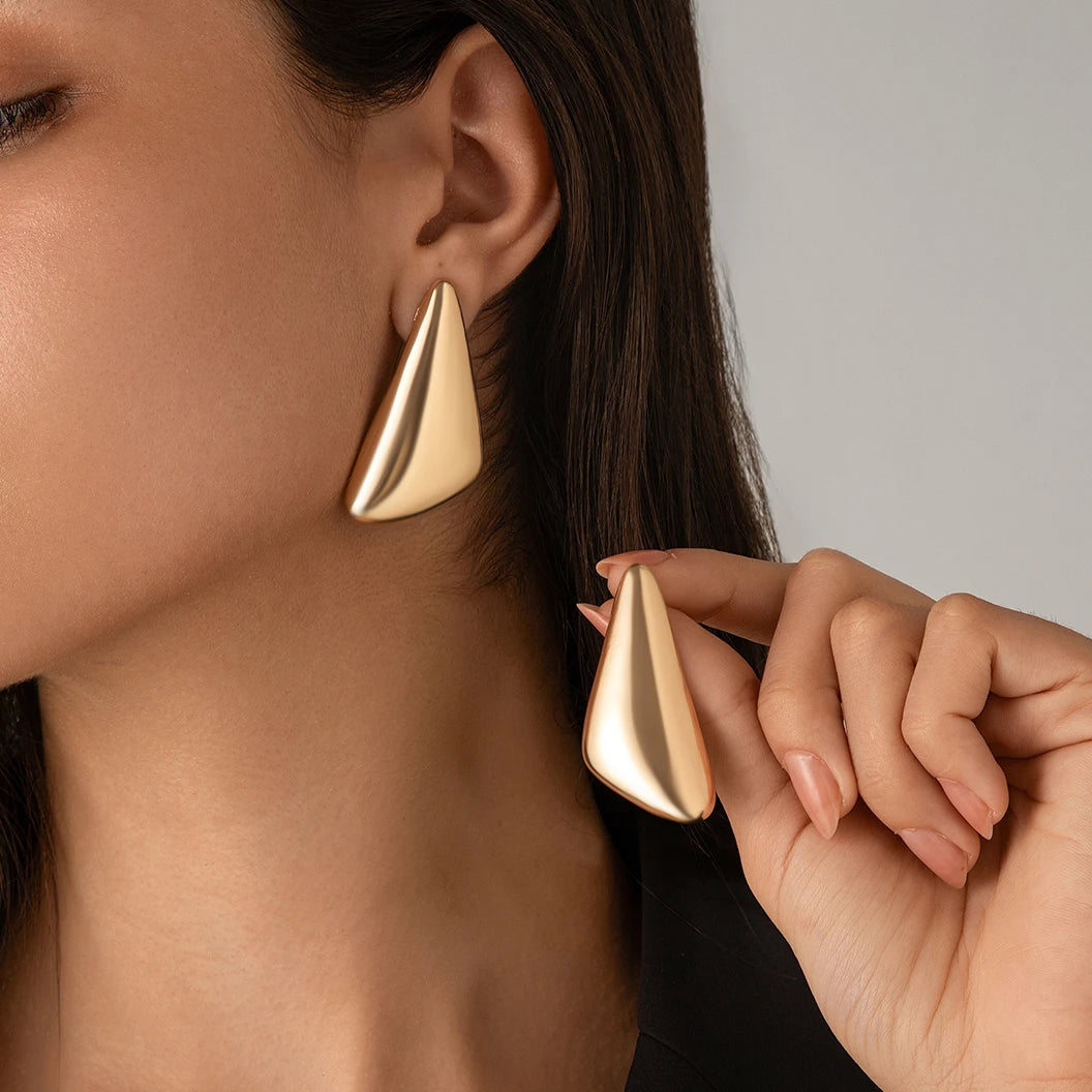 Ingemark Vintage Punk Smooth Metal Stud Earrings Women 2024 Trend Goth Geometric Piercing Earrings Ear Jewelry Accessories Gift